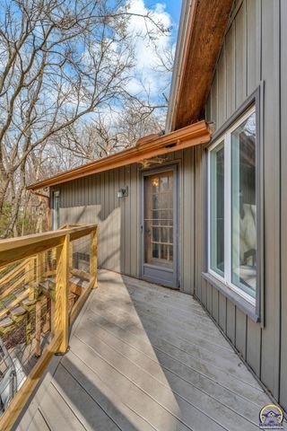 2331 SE Libra AVE, Topeka, KS 66605