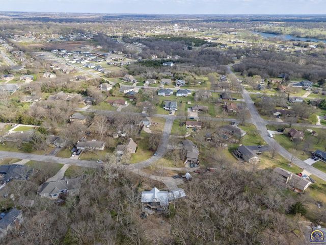 2331 SE Libra AVE, Topeka, KS 66605