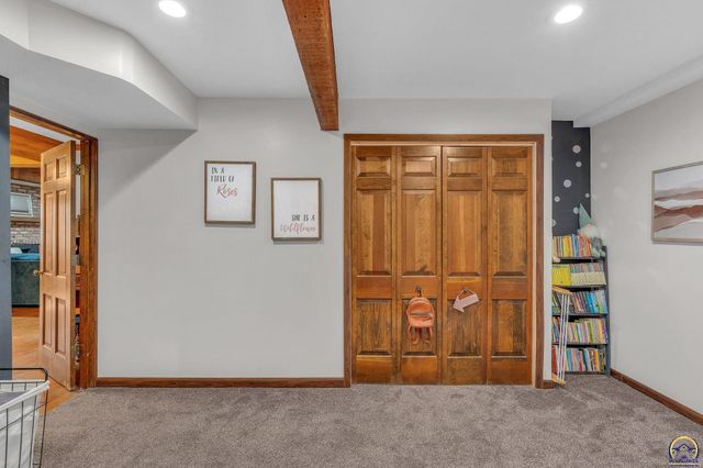 2331 SE Libra AVE, Topeka, KS 66605