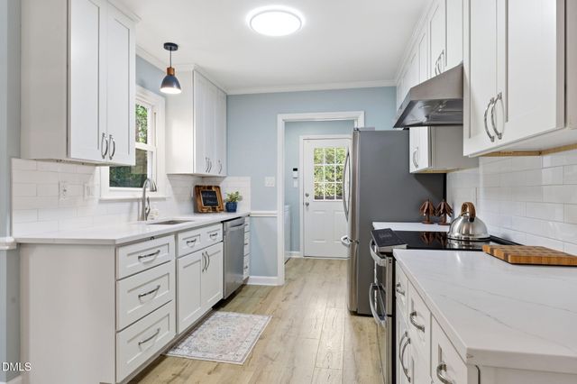 1202 Indian Trail, Apex, NC 27502