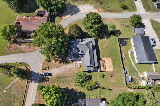 56 Eaves Drive, Temple, GA 30179