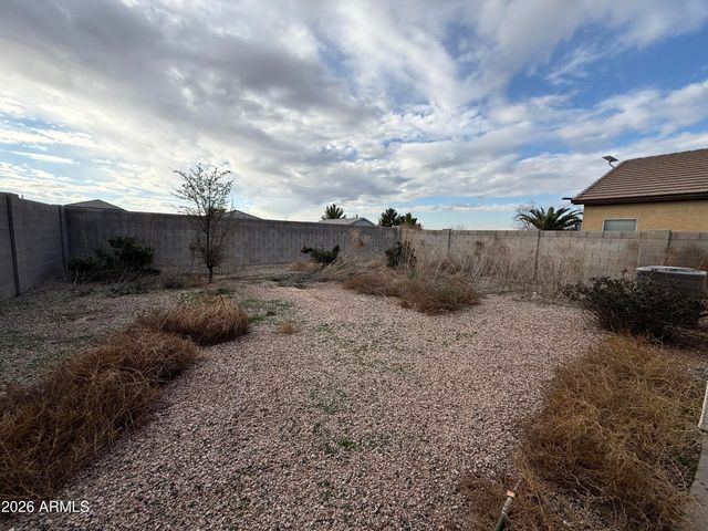 24708 N BARLEY Circle, Florence, AZ 85132