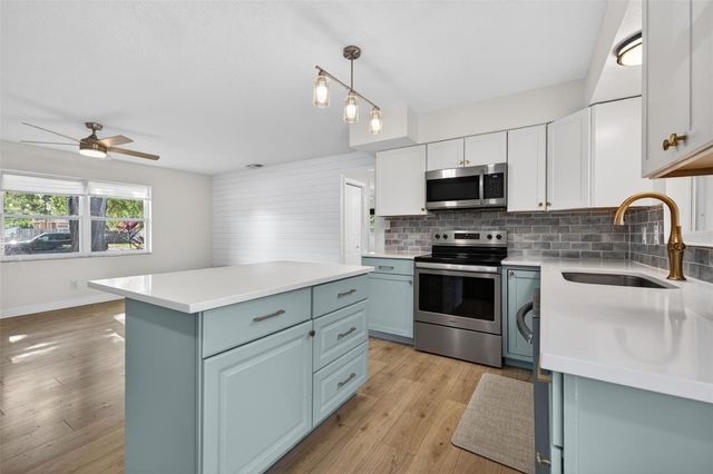 4160 19TH STREET N, St Petersburg, FL 33714