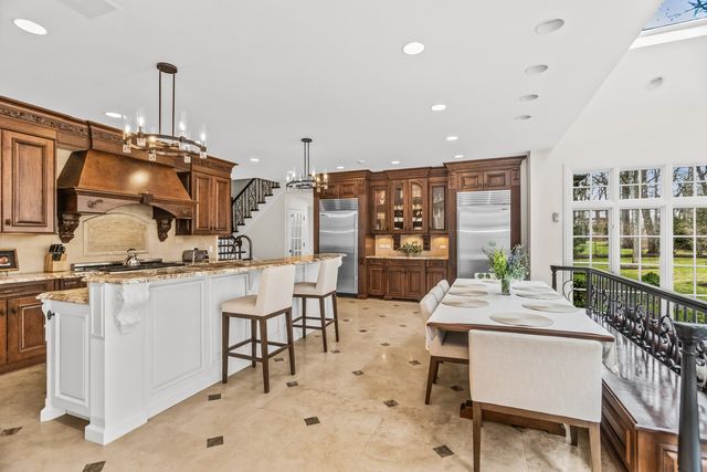 575 Stable Lane, Lake Forest, IL 60045
