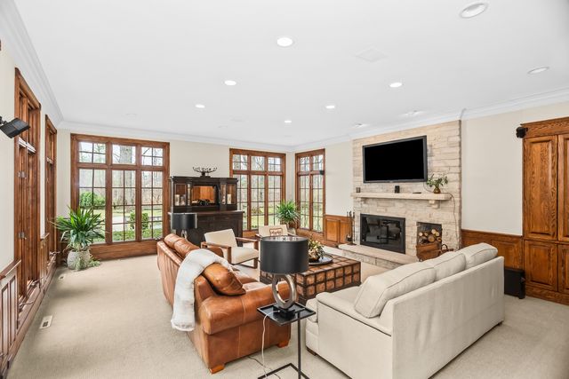 575 Stable Lane, Lake Forest, IL 60045
