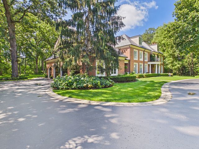 575 Stable Lane, Lake Forest, IL 60045