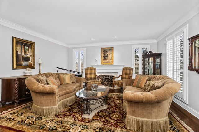575 Stable Lane, Lake Forest, IL 60045