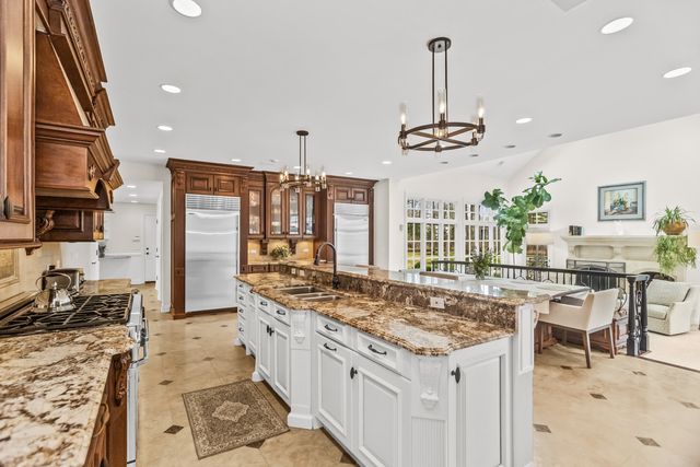 575 Stable Lane, Lake Forest, IL 60045