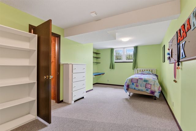 2944 Monroe Drive, Ames, IA 50010