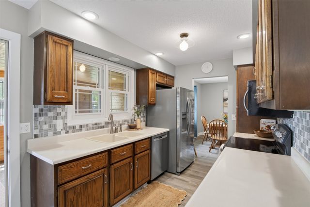 2944 Monroe Drive, Ames, IA 50010