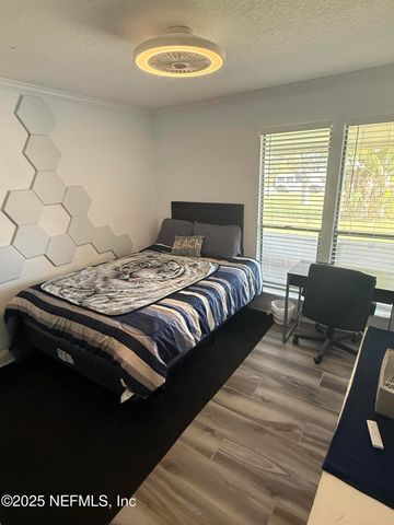 4026 CEDAR ISLAND Road E, Jacksonville, FL 32250