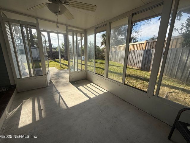 4026 CEDAR ISLAND Road E, Jacksonville, FL 32250