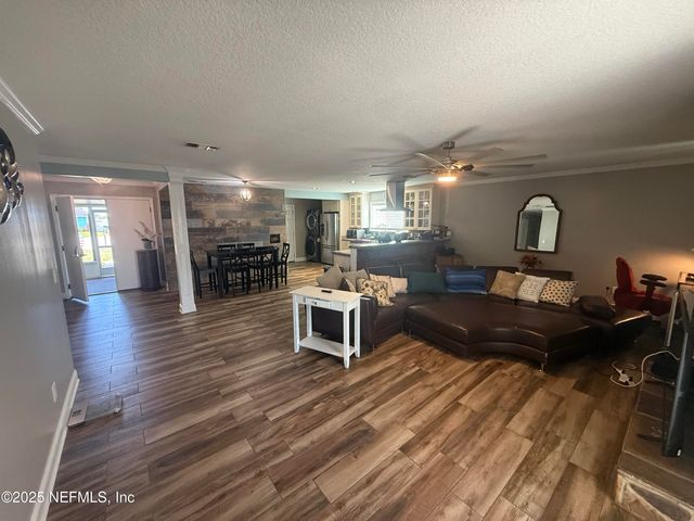 4026 CEDAR ISLAND Road E, Jacksonville, FL 32250