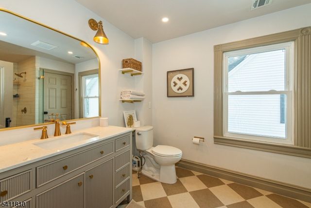 11 Hazlett St, Morristown Town, NJ 07960