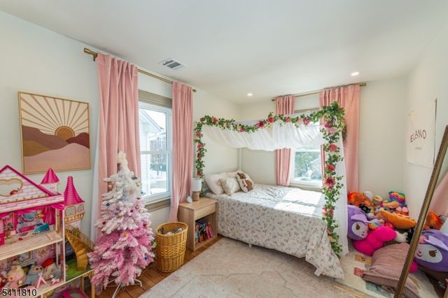 11 Hazlett St, Morristown Town, NJ 07960