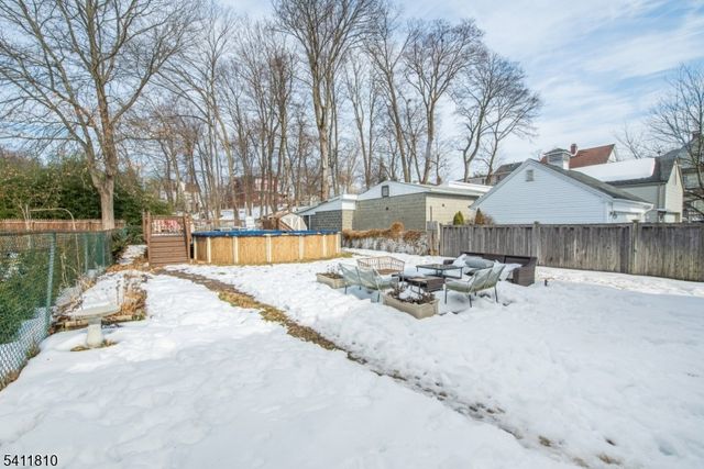 11 Hazlett St, Morristown Town, NJ 07960