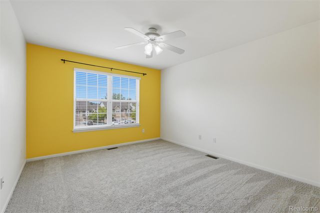5953 High Point Court 29, Brighton Township, MI 48116