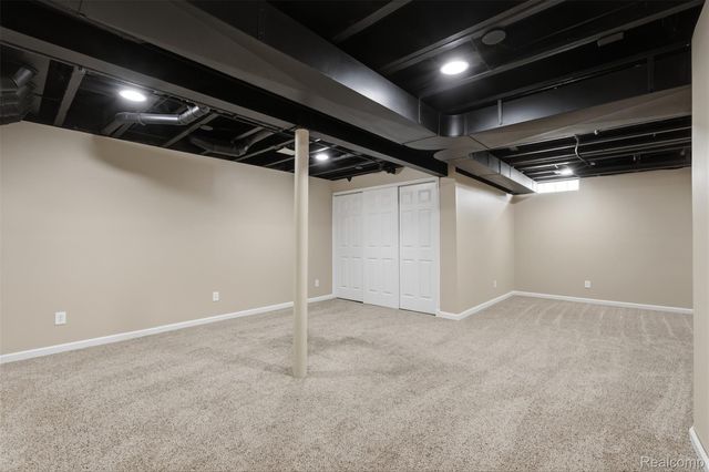 5953 High Point Court 29, Brighton Township, MI 48116