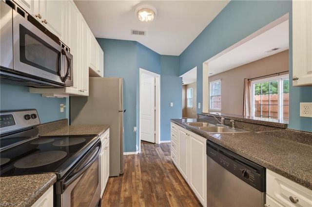 4533 Duffy DR, Virginia Beach, VA 23462