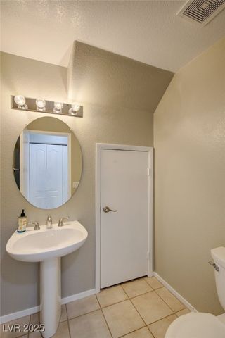 162 MOUNTAINSIDE Drive, Henderson, NV 89012