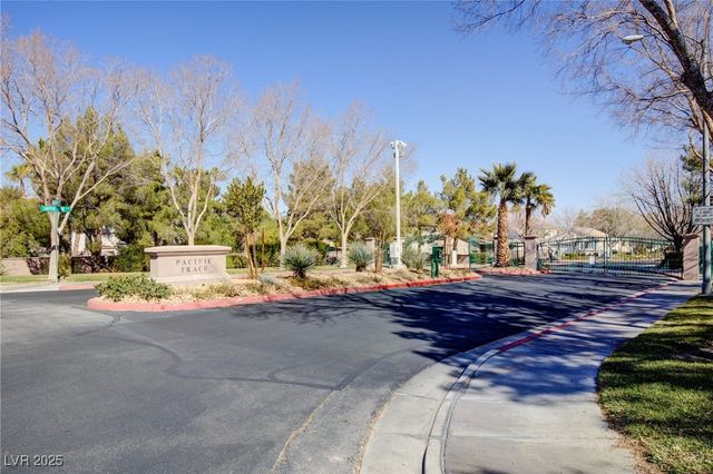162 MOUNTAINSIDE Drive, Henderson, NV 89012
