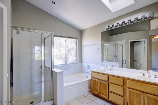 162 MOUNTAINSIDE Drive, Henderson, NV 89012