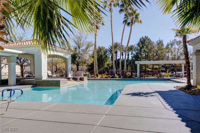 162 MOUNTAINSIDE Drive, Henderson, NV 89012