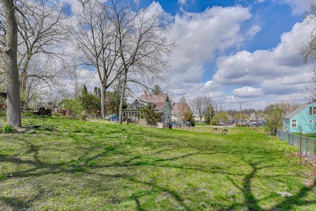 7431 Terrace Avenue, Middleton, WI 53562