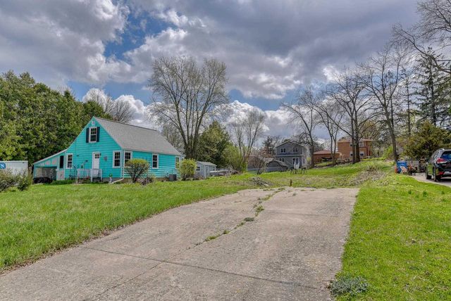 7431 Terrace Avenue, Middleton, WI 53562