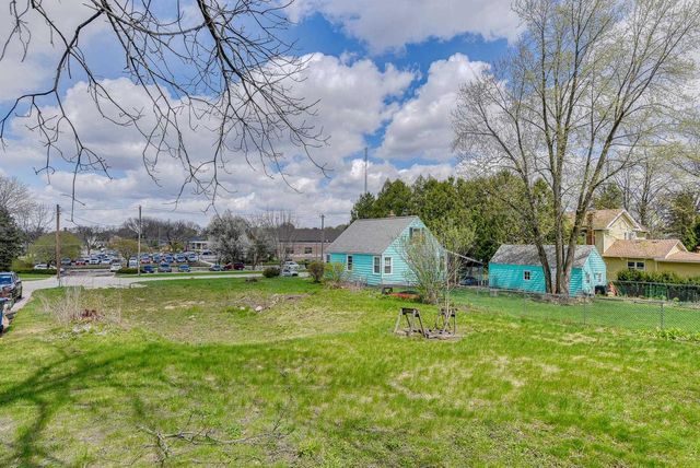 7431 Terrace Avenue, Middleton, WI 53562