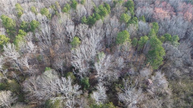 22175 Cool Water Dr, Ruther Glen, VA 22546