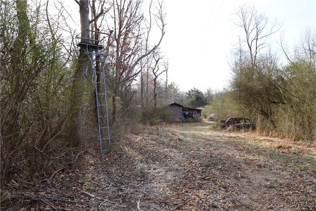 22175 Cool Water Dr, Ruther Glen, VA 22546