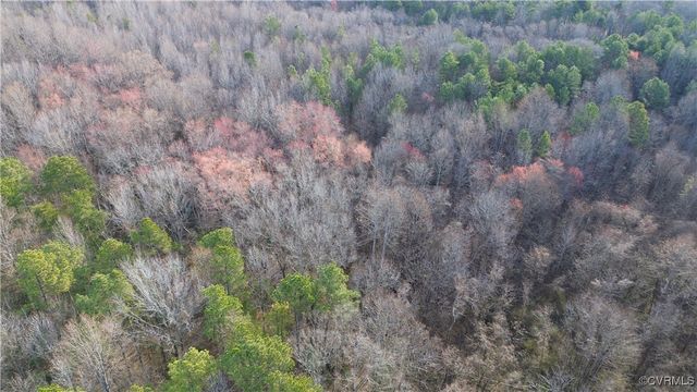 22175 Cool Water Dr, Ruther Glen, VA 22546