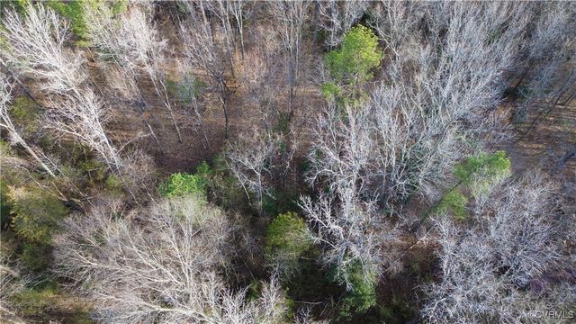 22175 Cool Water Dr, Ruther Glen, VA 22546