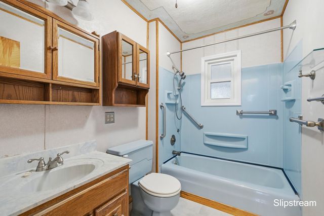 12390 Perry Road, Battle Creek, MI 49015