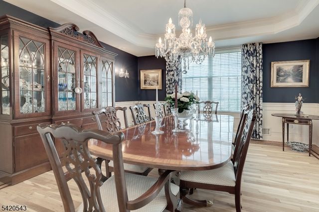 4 Reiher Ct, West Caldwell Twp., NJ 07006