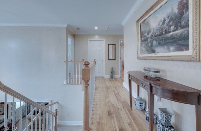 4 Reiher Ct, West Caldwell Twp., NJ 07006