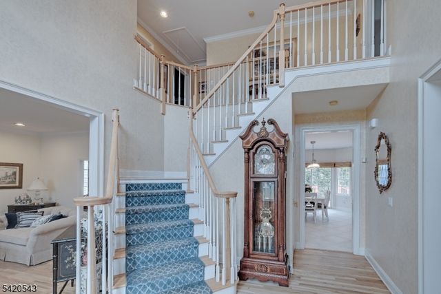 4 Reiher Ct, West Caldwell Twp., NJ 07006