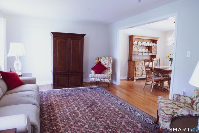 35 Sherwood Place, Fairfield, CT 06890