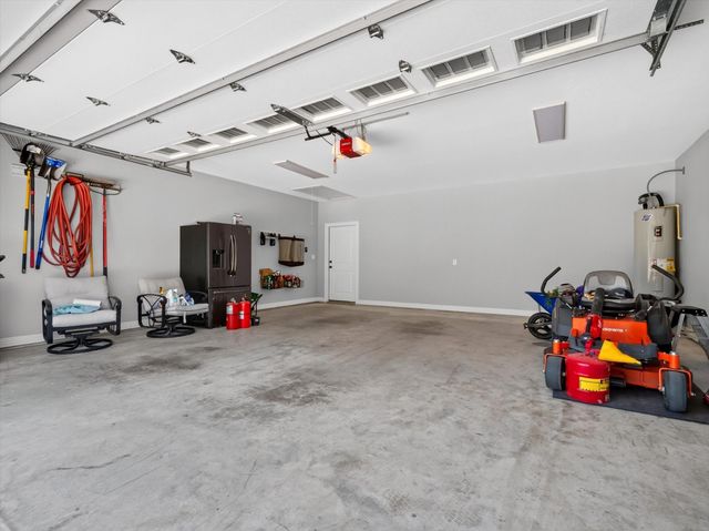 902 N Main Street, Tioga, TX 76271