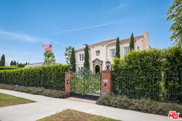 205 Georgina Avenue, Santa Monica, CA 90402