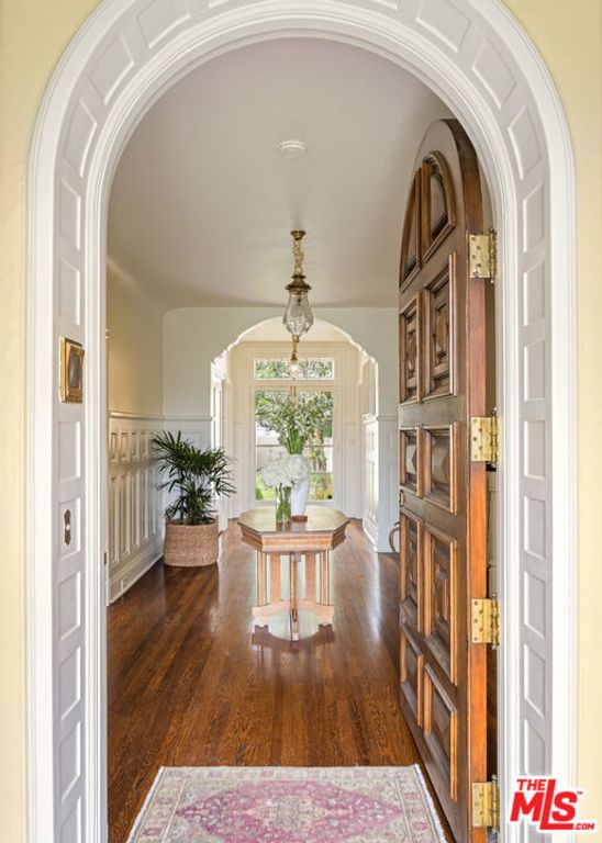 205 Georgina Avenue, Santa Monica, CA 90402