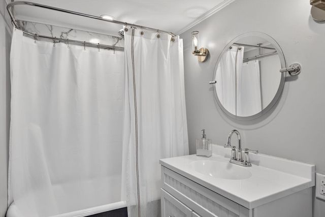 3 Kendall Lane Unit B3, Provincetown, MA 02657