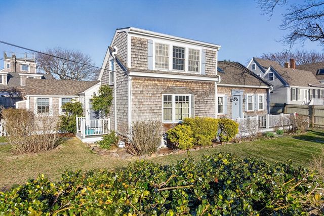 3 Kendall Lane Unit B3, Provincetown, MA 02657