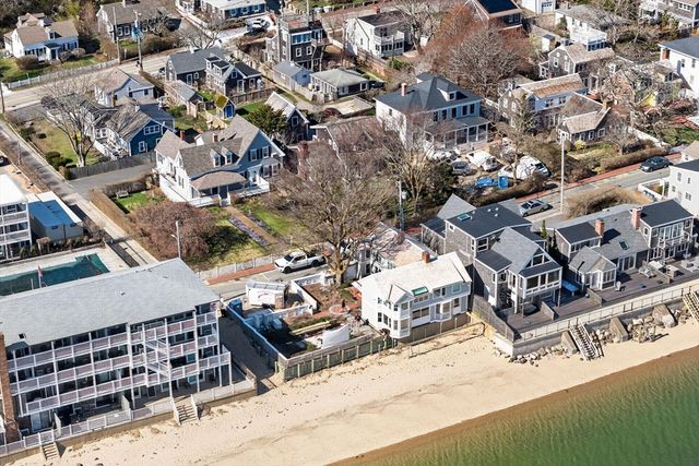 3 Kendall Lane Unit B3, Provincetown, MA 02657