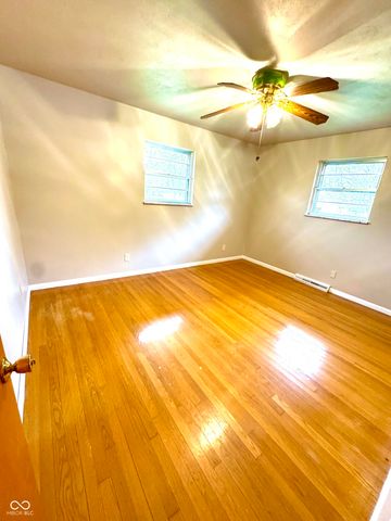 6035 Bluff Acres Drive, Greenwood, IN 46143