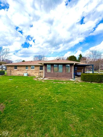 6035 Bluff Acres Drive, Greenwood, IN 46143