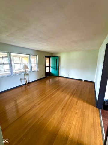 6035 Bluff Acres Drive, Greenwood, IN 46143