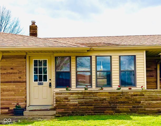 6035 Bluff Acres Drive, Greenwood, IN 46143