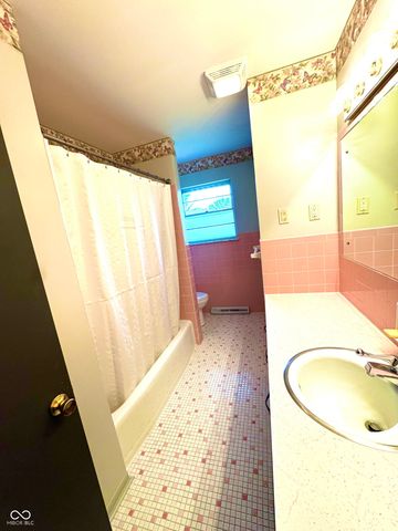 6035 Bluff Acres Drive, Greenwood, IN 46143